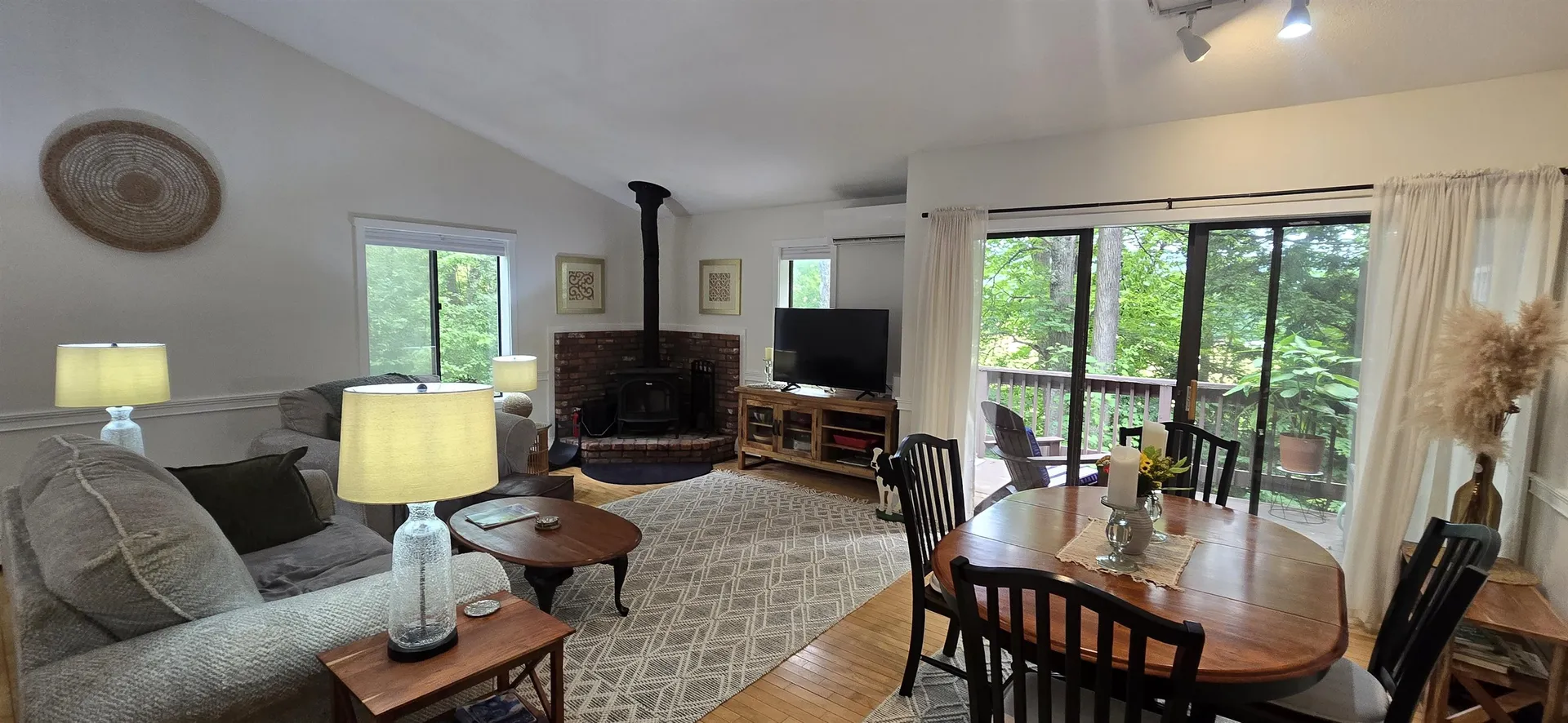 445 Old Quechee Road Hartford VT 05059