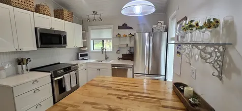 445 Old Quechee Road Hartford VT 05059