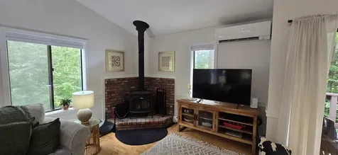 445 Old Quechee Road Hartford VT 05059
