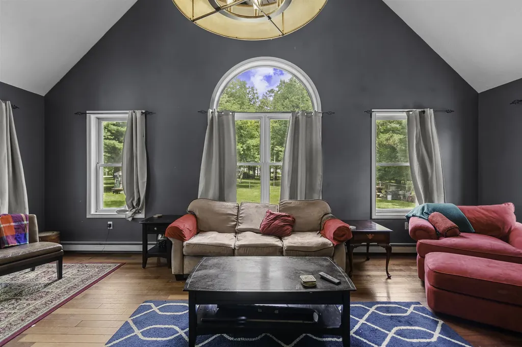 124 Eastside Drive Concord NH 03301