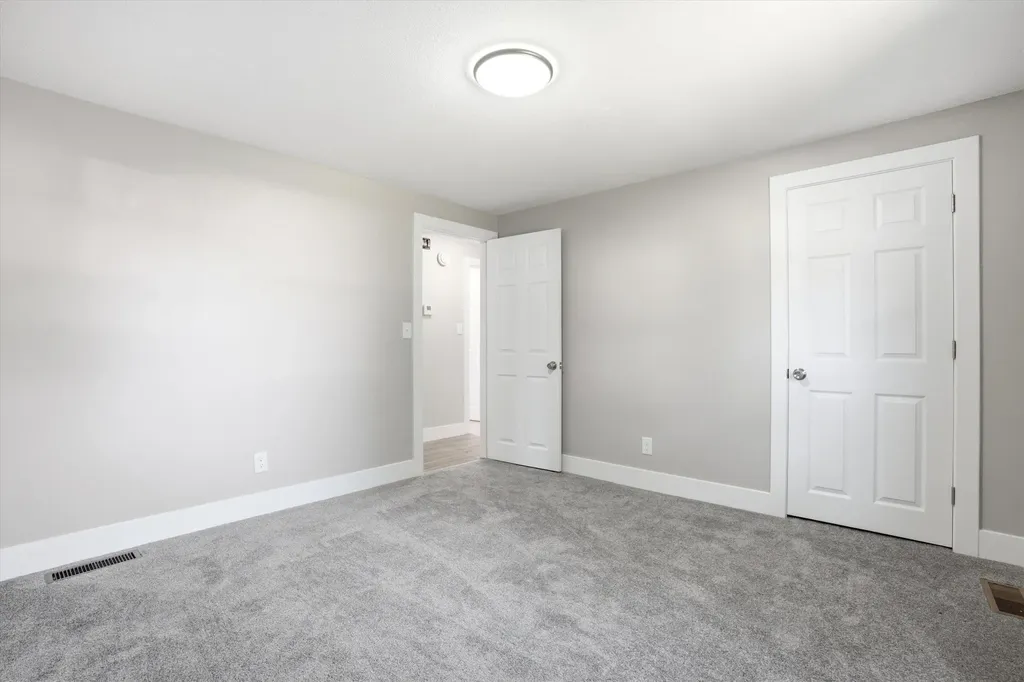 60 W Elmwood Avenue Manchester NH 03103