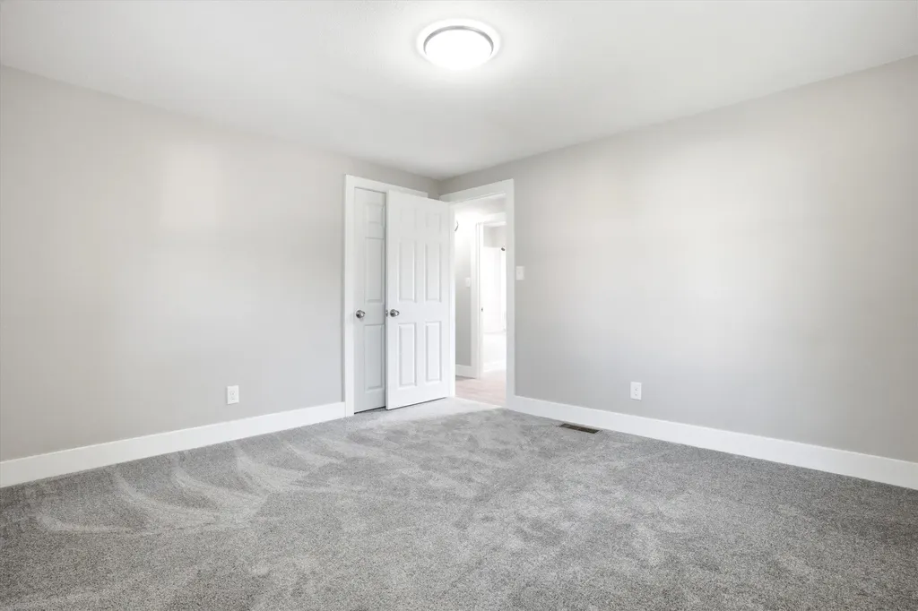 60 W Elmwood Avenue Manchester NH 03103