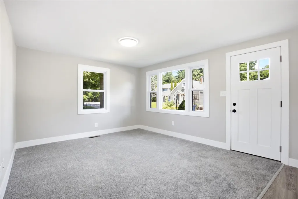 60 W Elmwood Avenue Manchester NH 03103