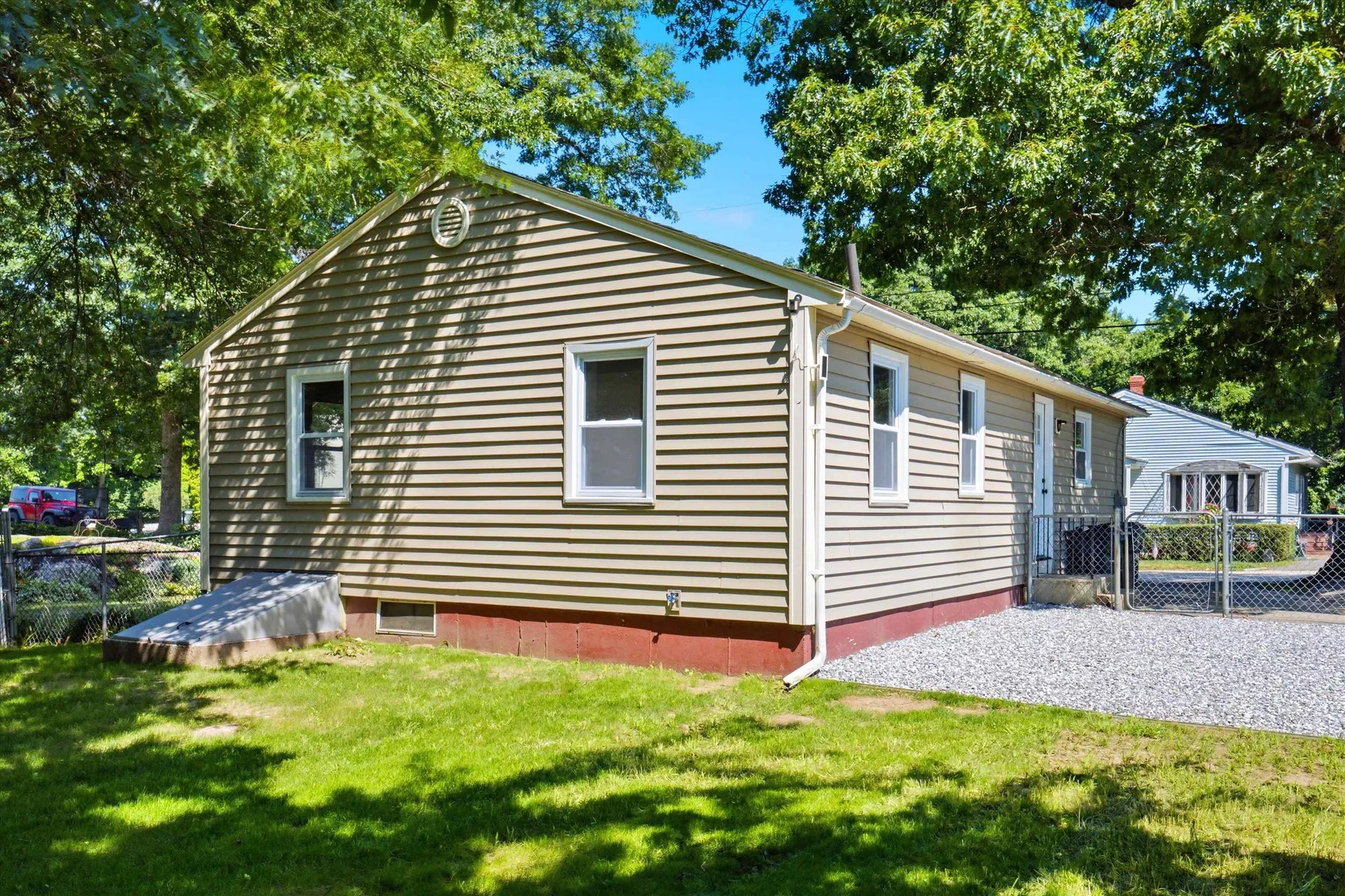 60 W Elmwood Avenue Manchester NH 03103