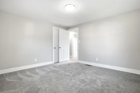 60 W Elmwood Avenue Manchester NH 03103