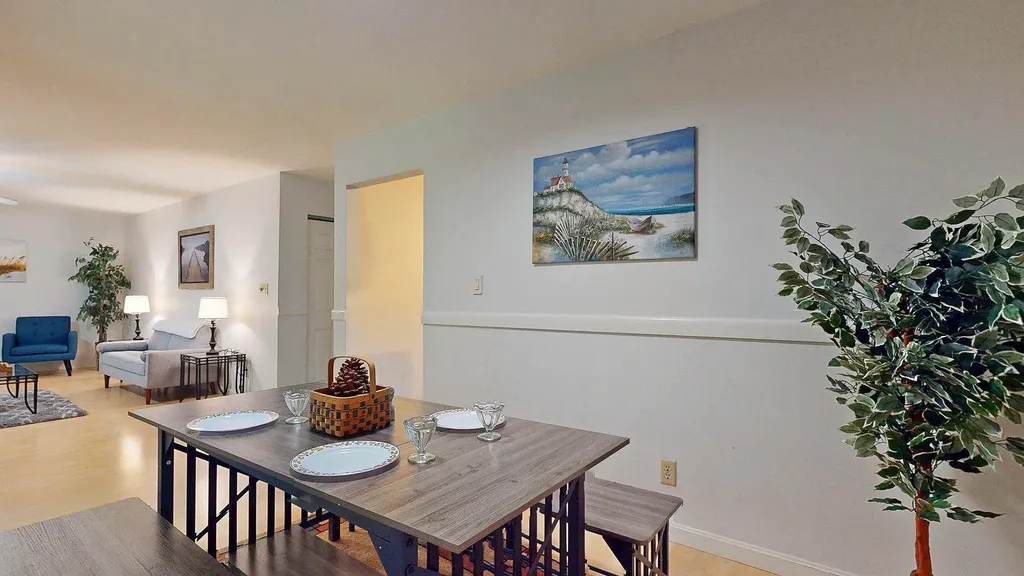125 Kennedy Drive South Burlington VT 05403