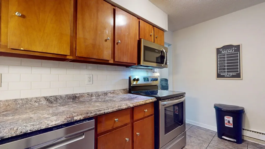 125 Kennedy Drive South Burlington VT 05403