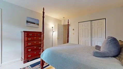125 Kennedy Drive South Burlington VT 05403