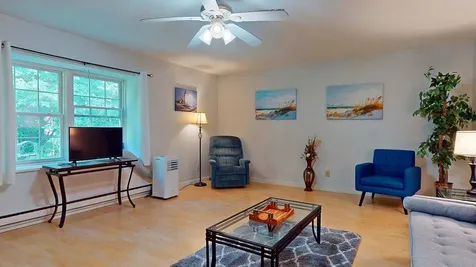 125 Kennedy Drive South Burlington VT 05403