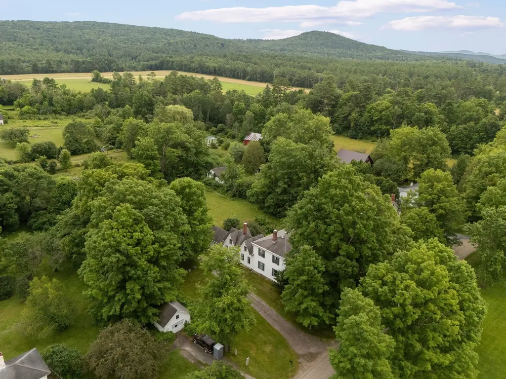 52 School Street Haverhill NH 03765