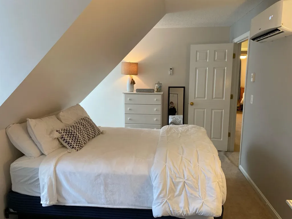 3 Williamsburg Circle Laconia NH 03254