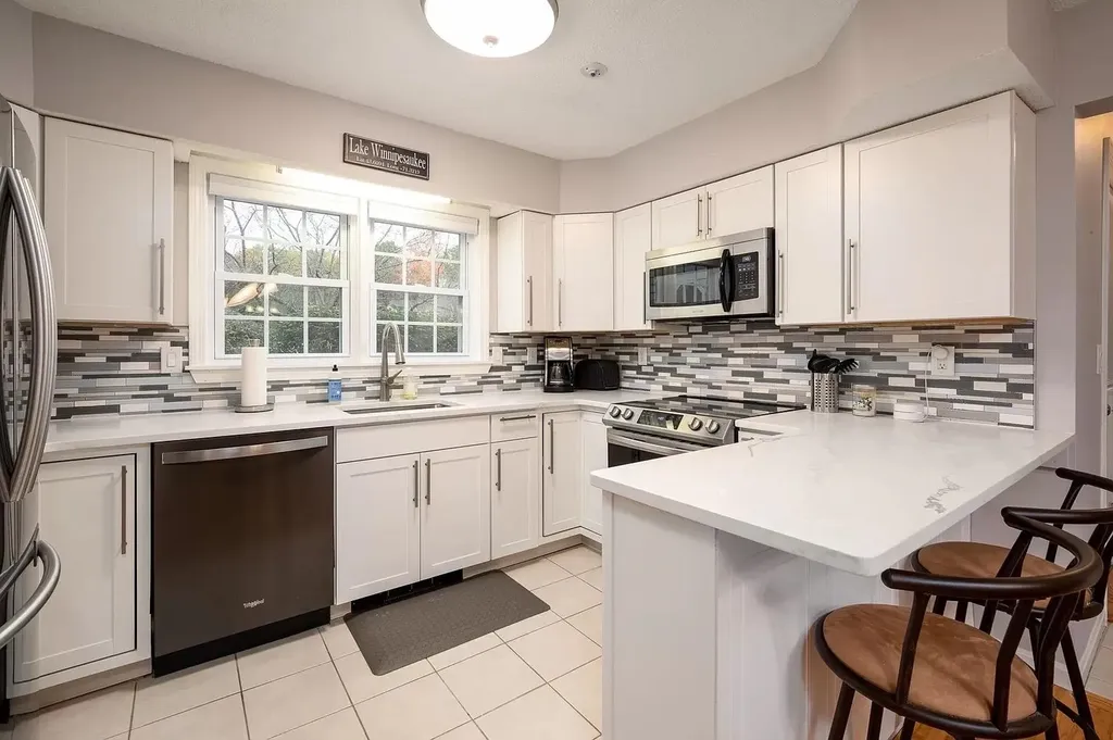 3 Williamsburg Circle Laconia NH 03254