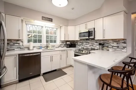 3 Williamsburg Circle Laconia NH 03254