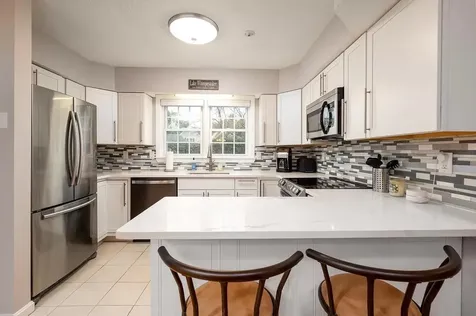 3 Williamsburg Circle Laconia NH 03254