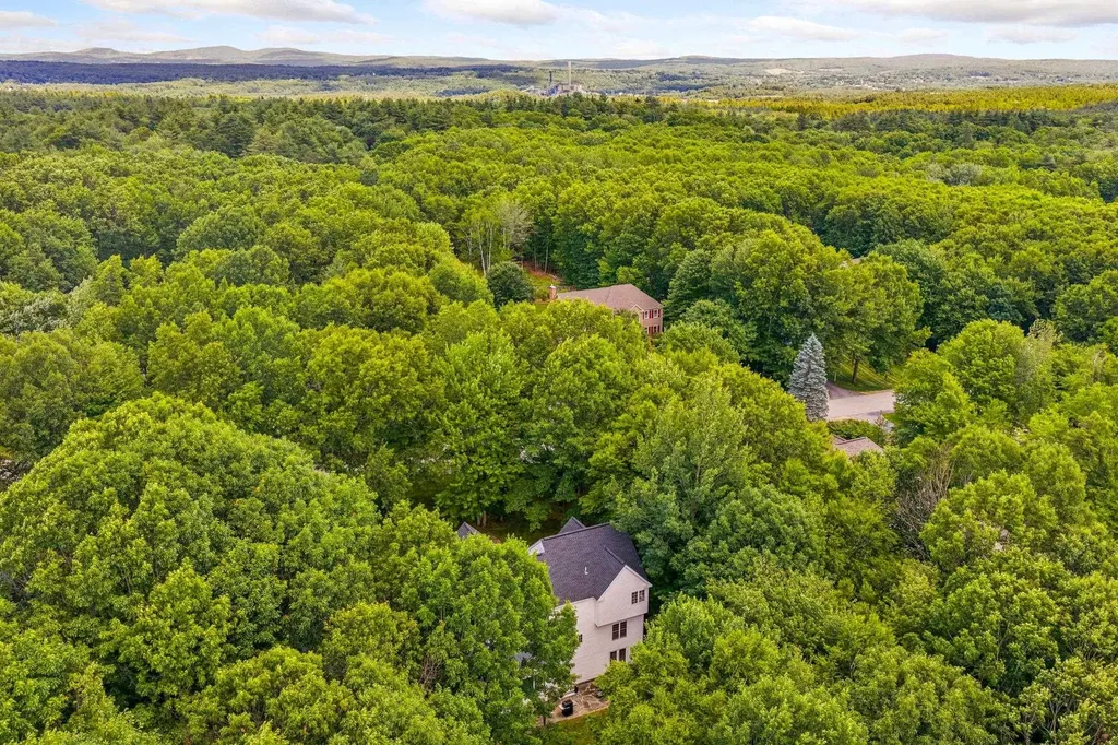 14 Whittier Drive Bow NH 03304