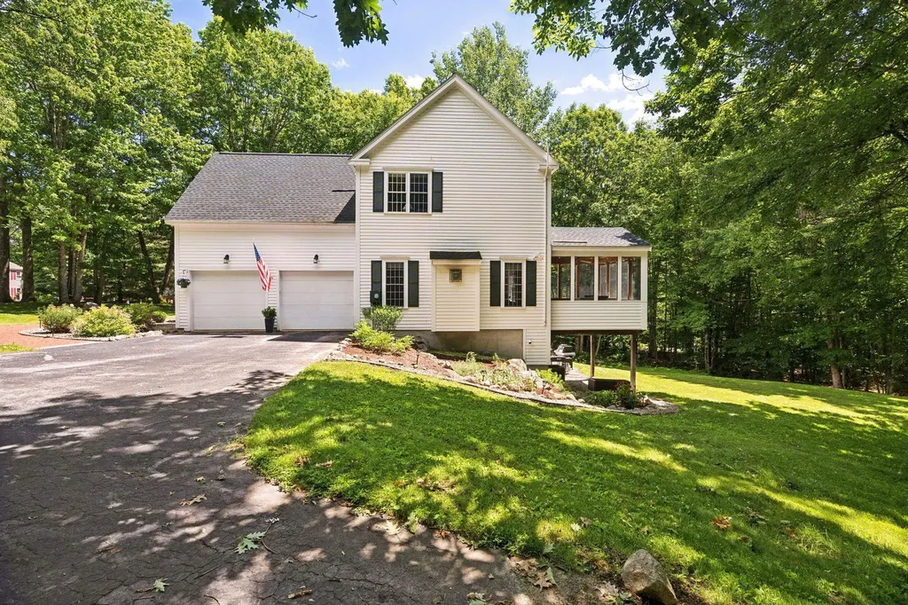 14 Whittier Drive Bow NH 03304