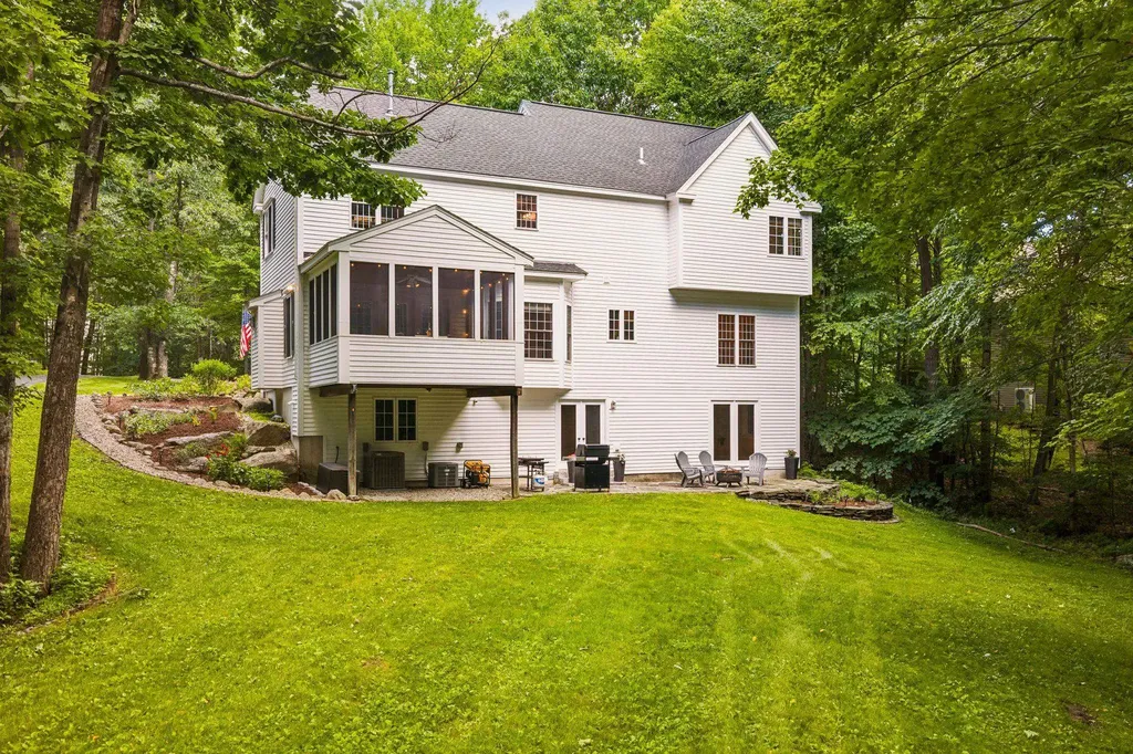 14 Whittier Drive Bow NH 03304