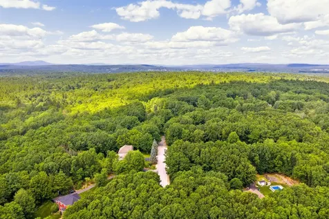 14 Whittier Drive Bow NH 03304