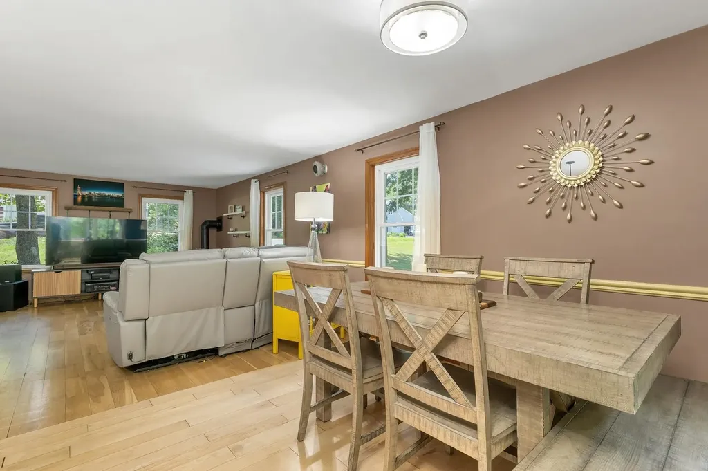 13 Durell Drive Newmarket NH 03857
