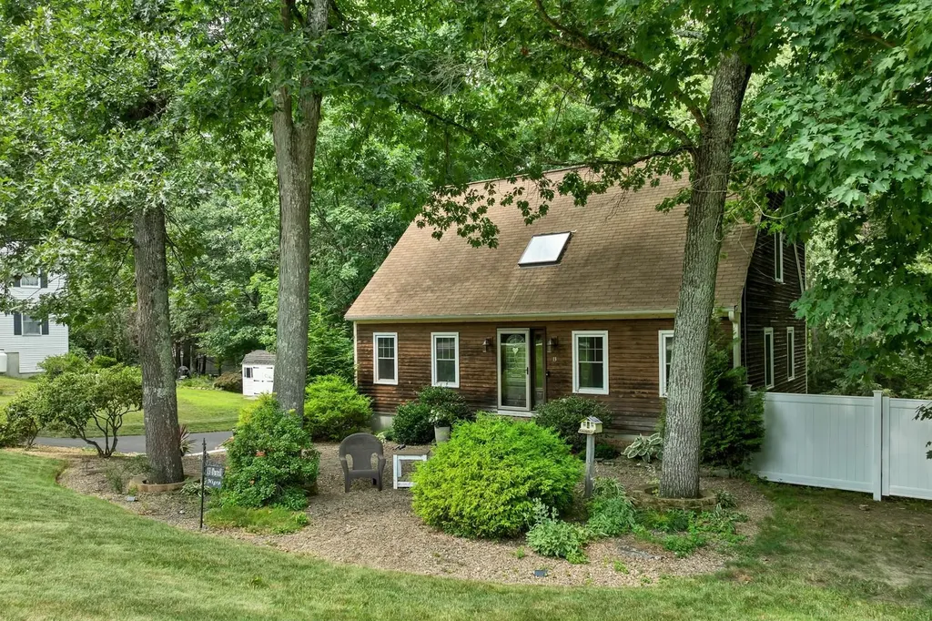 13 Durell Drive Newmarket NH 03857