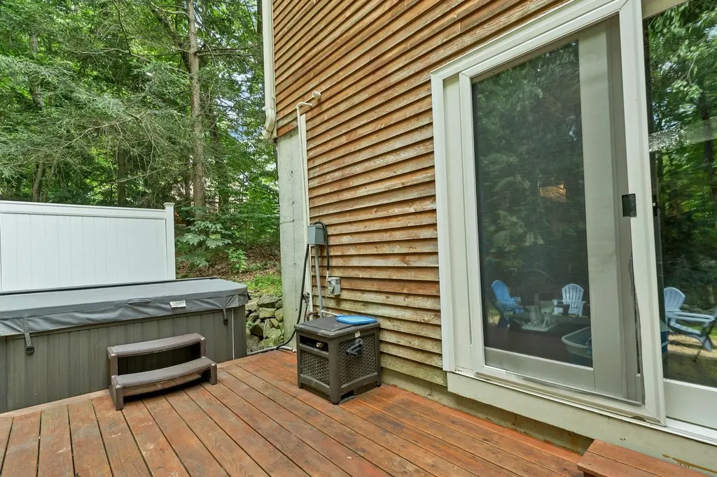 13 Durell Drive Newmarket NH 03857
