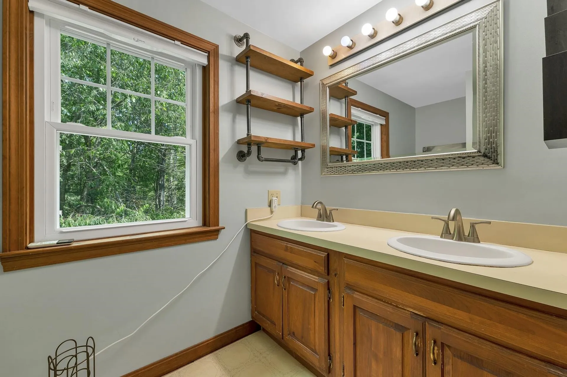 13 Durell Drive Newmarket NH 03857