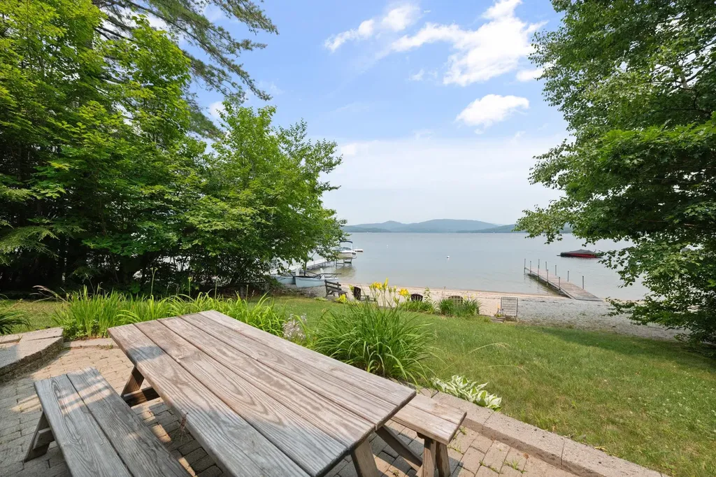 33 Arrowhead Point Road Bristol NH 03222