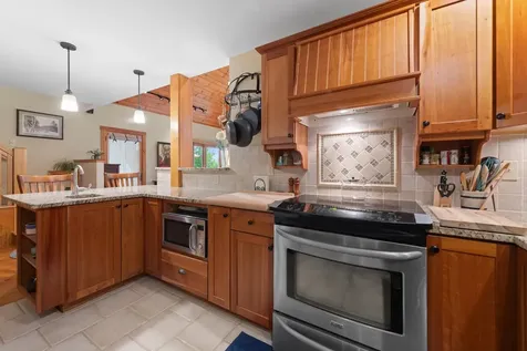 33 Arrowhead Point Road Bristol NH 03222