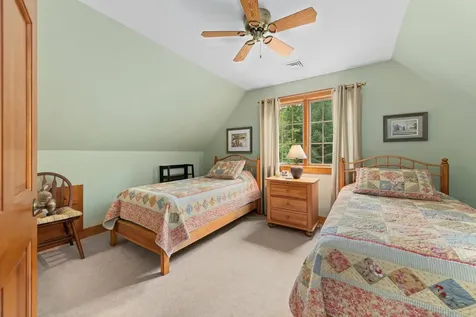 33 Arrowhead Point Road Bristol NH 03222
