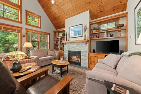 33 Arrowhead Point Road Bristol NH 03222