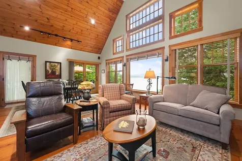 33 Arrowhead Point Road Bristol NH 03222