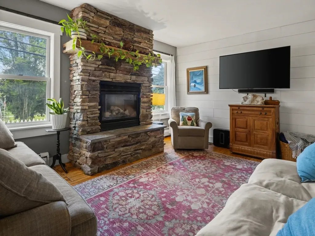 856 Pucker Street Stowe VT 05672