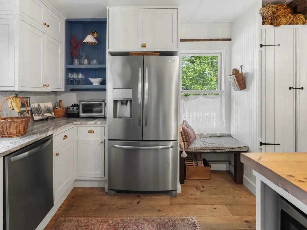 856 Pucker Street Stowe VT 05672