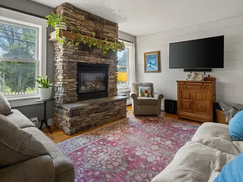 856 Pucker Street Stowe VT 05672