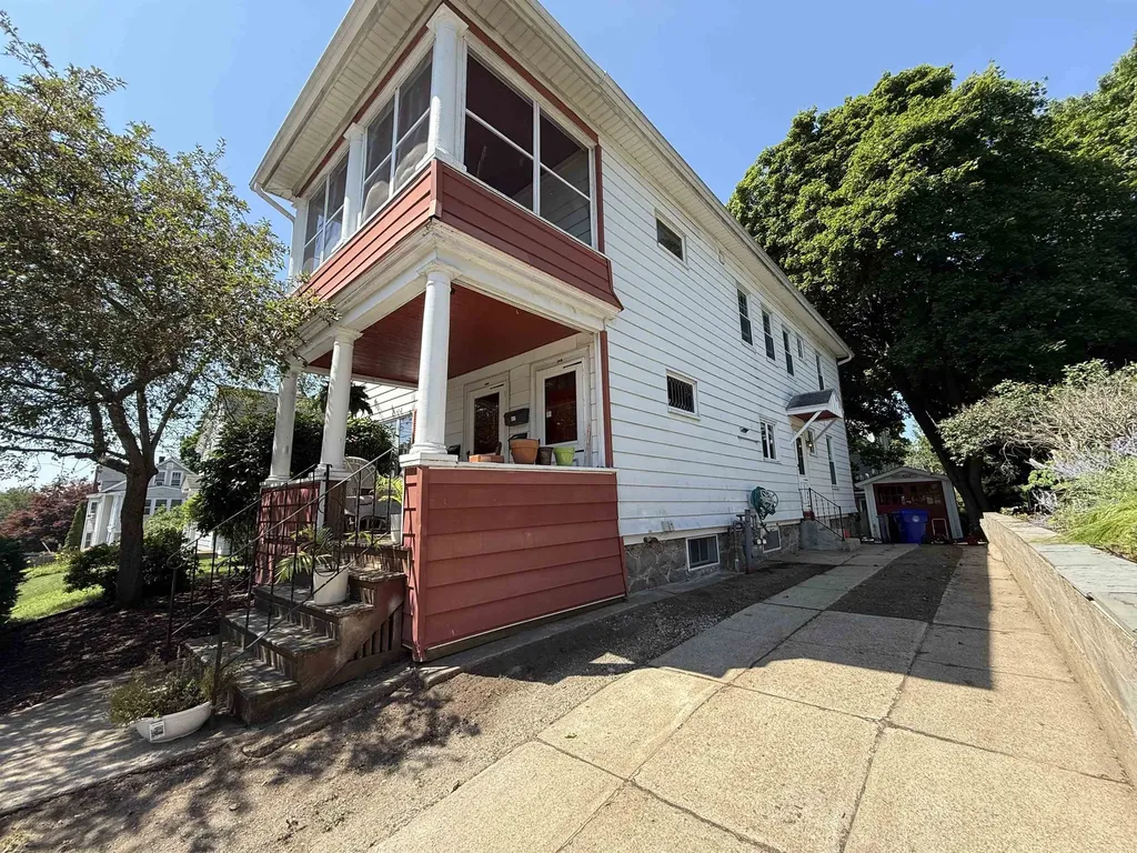 190 Ray Street Manchester NH 03104