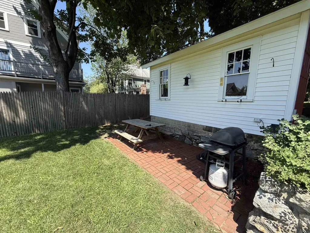 190 Ray Street Manchester NH 03104