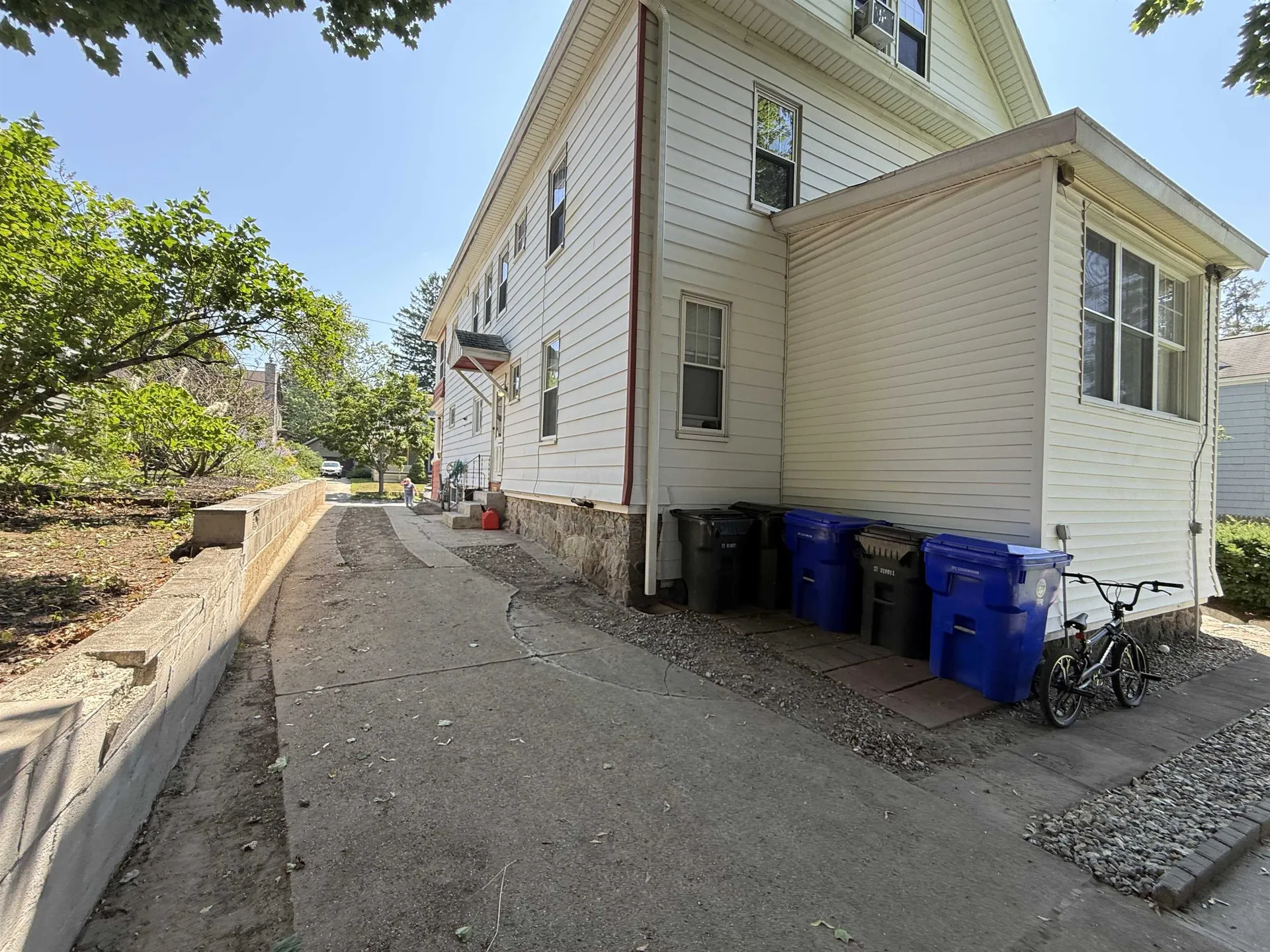190 Ray Street Manchester NH 03104