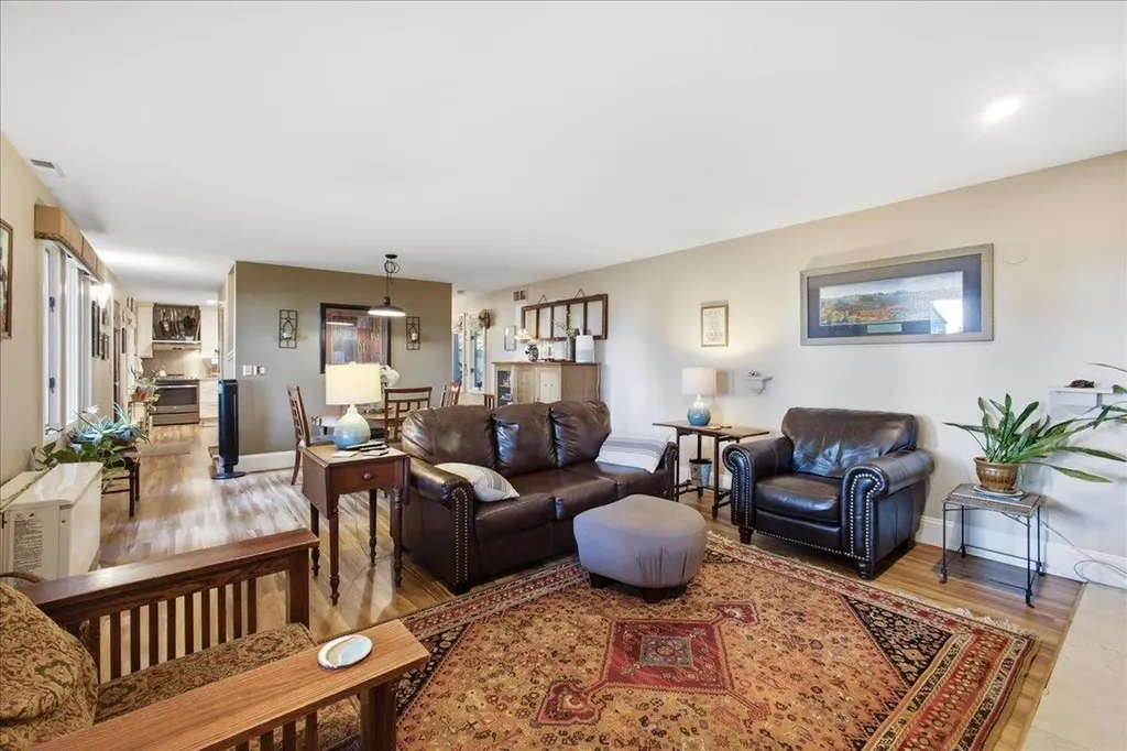 243 Biscayne Heights Colchester VT 05446
