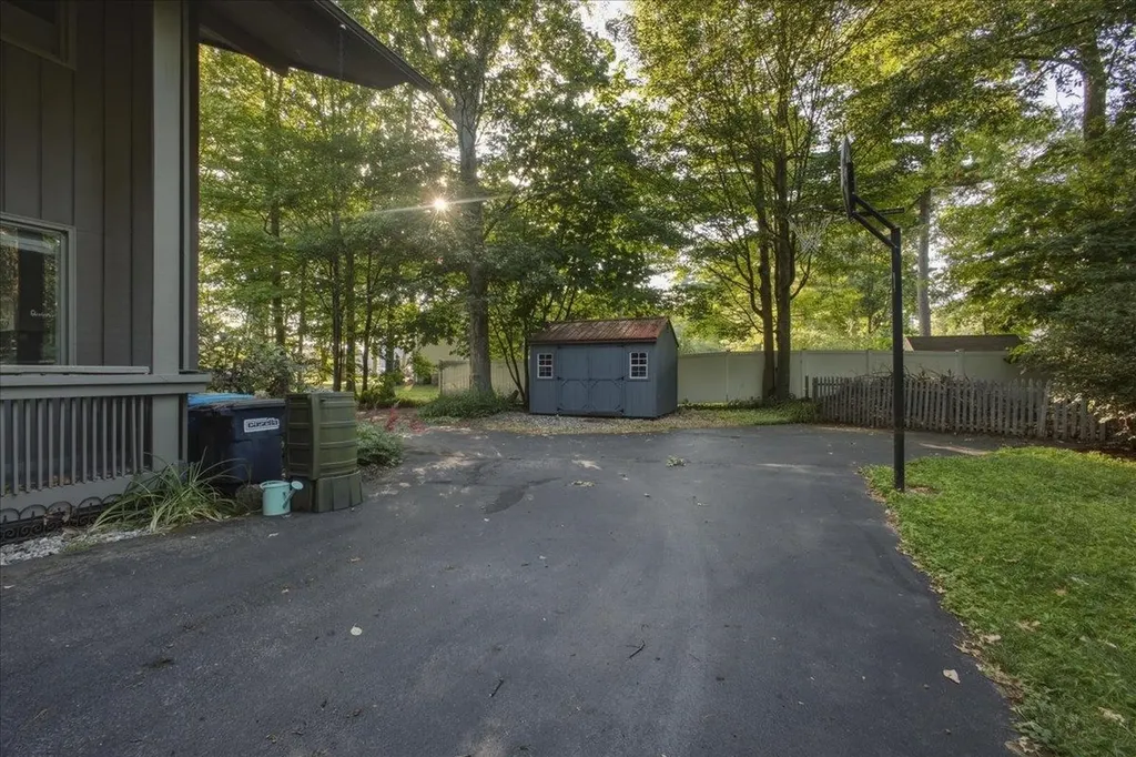 243 Biscayne Heights Colchester VT 05446