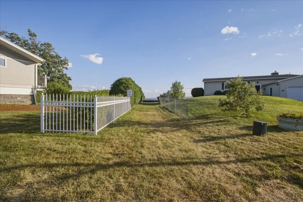 243 Biscayne Heights Colchester VT 05446