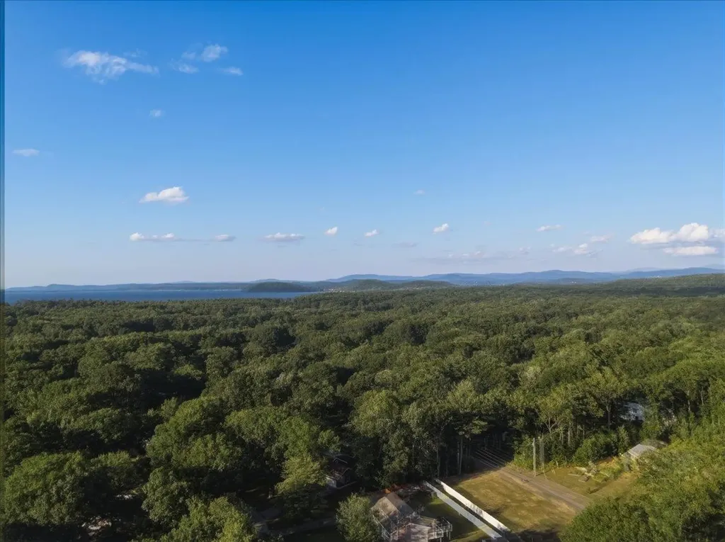 243 Biscayne Heights Colchester VT 05446