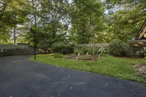 243 Biscayne Heights Colchester VT 05446