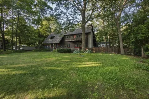 243 Biscayne Heights Colchester VT 05446