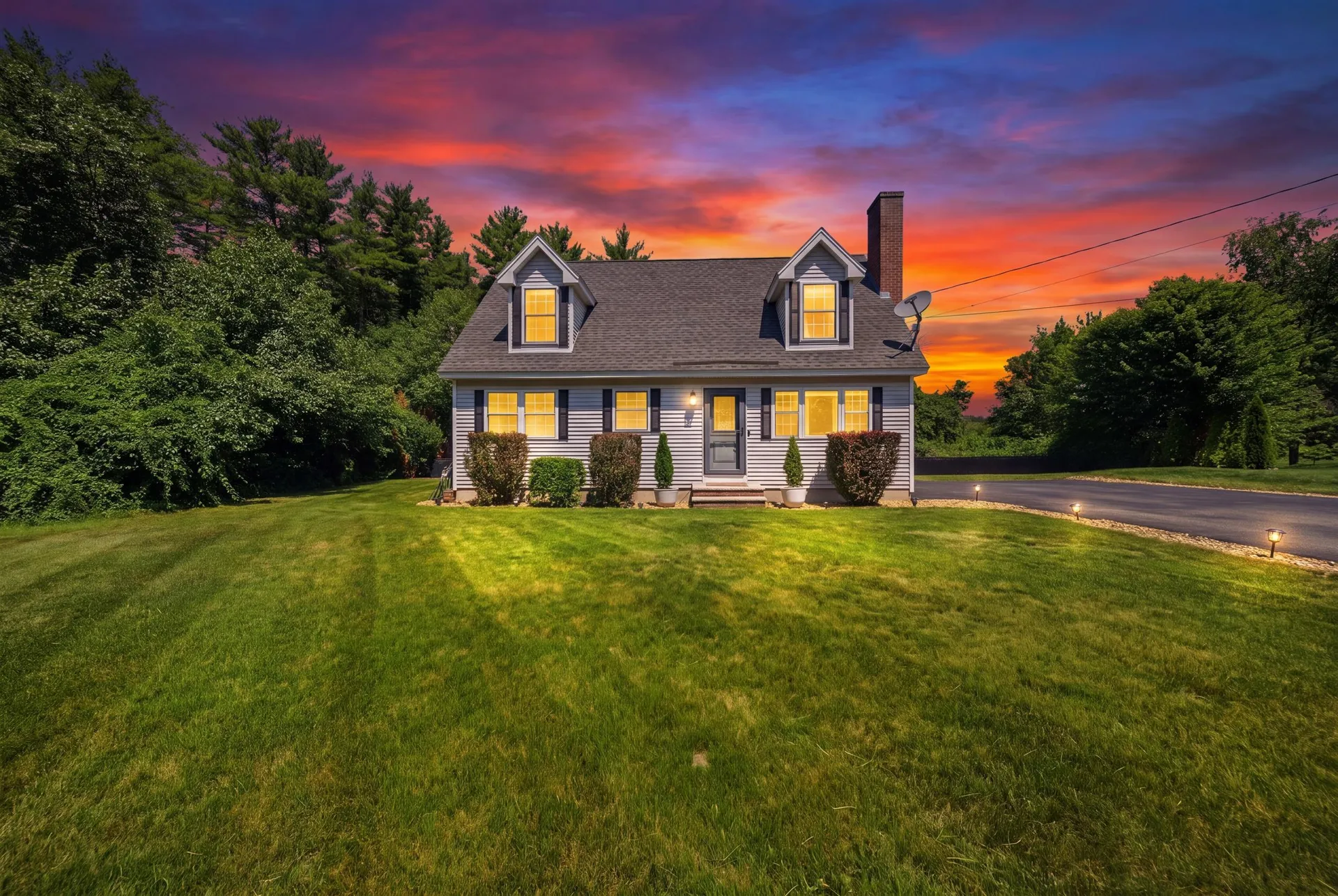 27 Old Manchester Road Raymond NH 03077