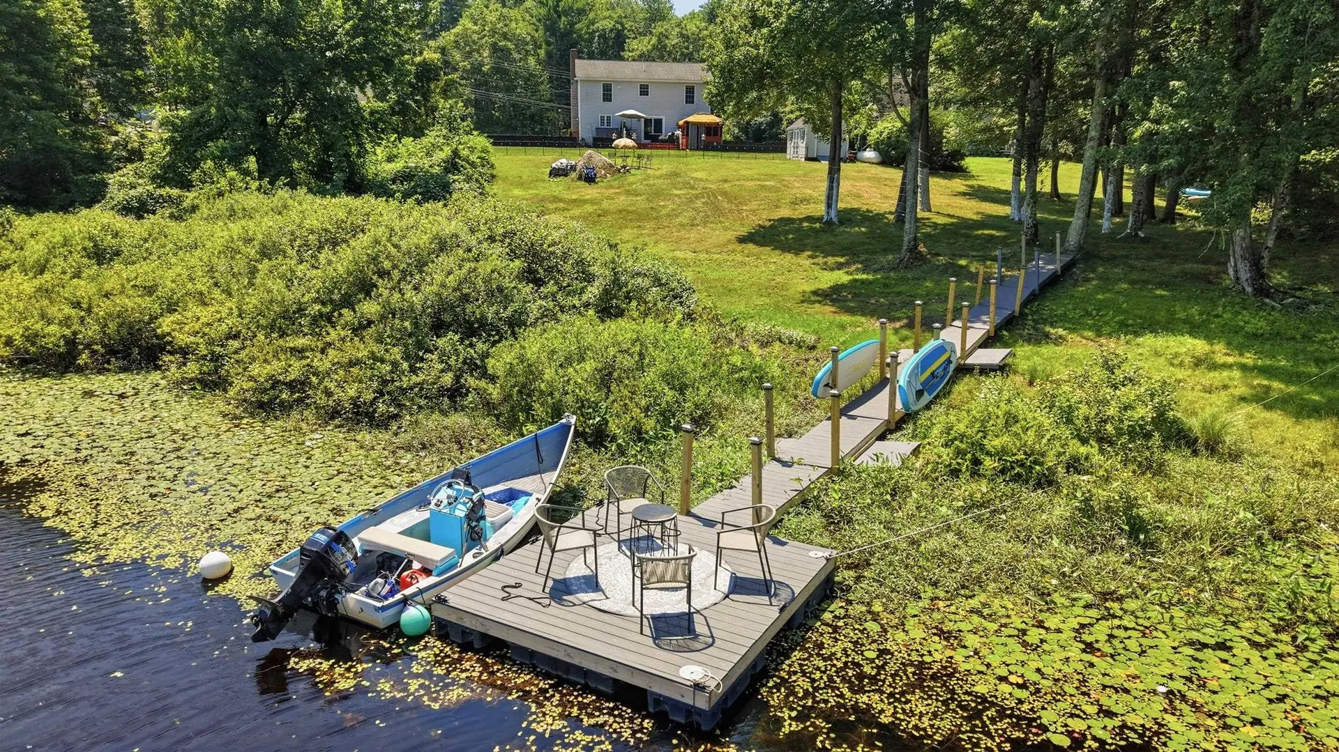 27 Old Manchester Road Raymond NH 03077