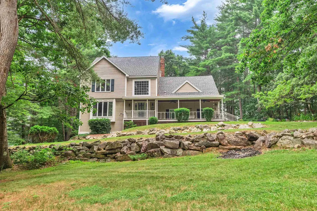 74 Spring Road Amherst NH 03031