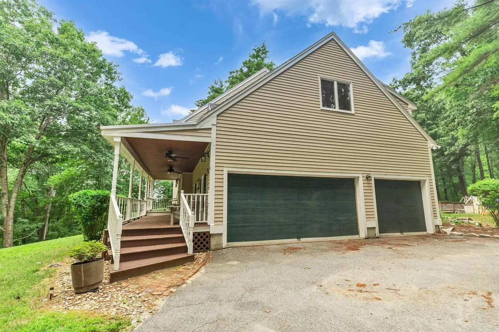 74 Spring Road Amherst NH 03031