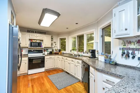 74 Spring Road Amherst NH 03031