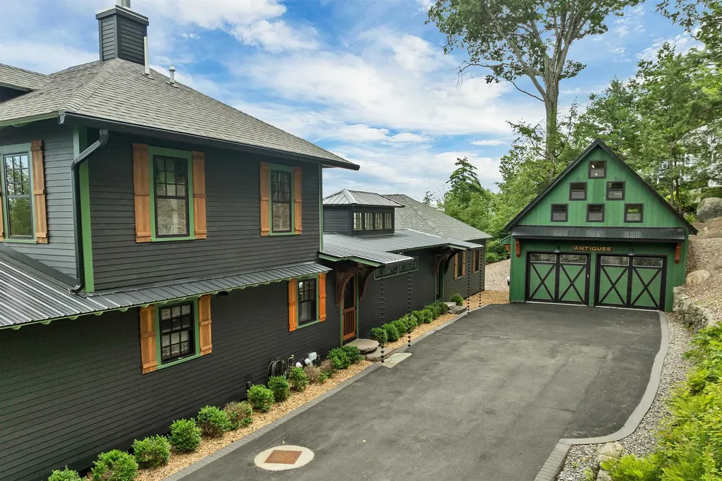 101 Belknap Point Road Gilford NH 03249