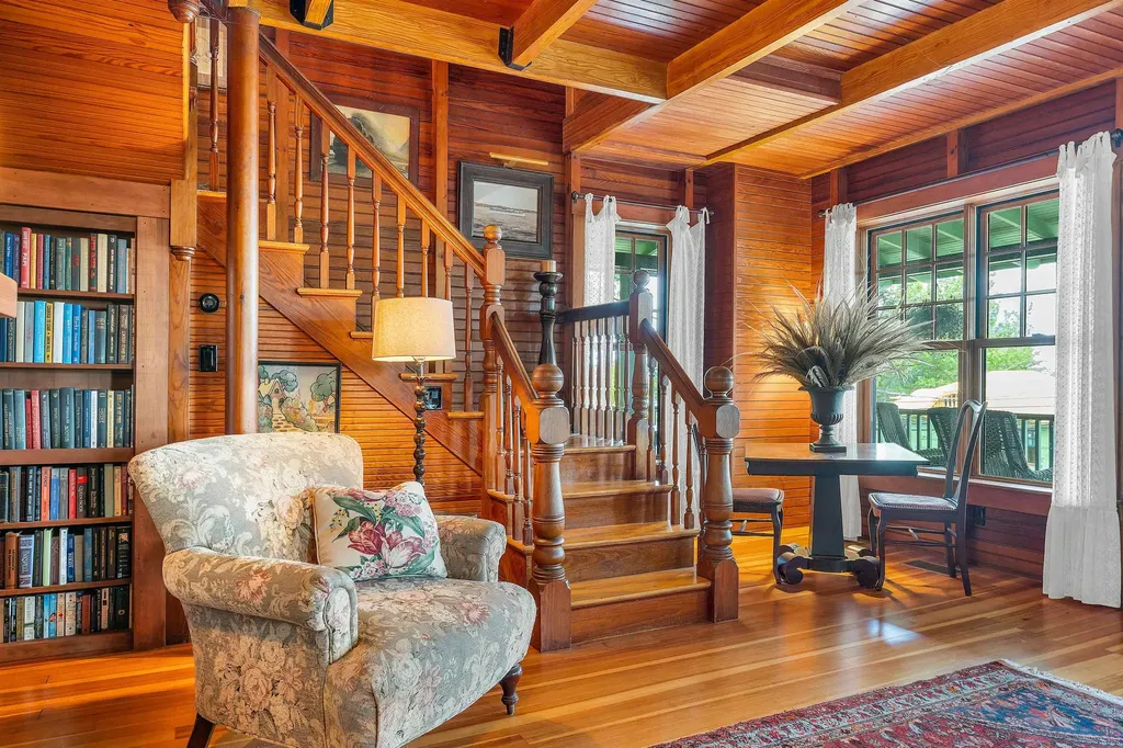 101 Belknap Point Road Gilford NH 03249